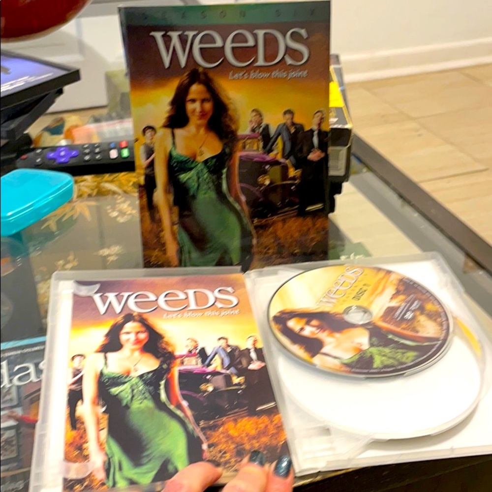 Weeds Season Six 3 disc set